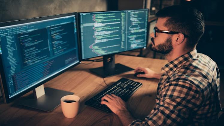 The 10-minute read to help you choose a software development company like a pro