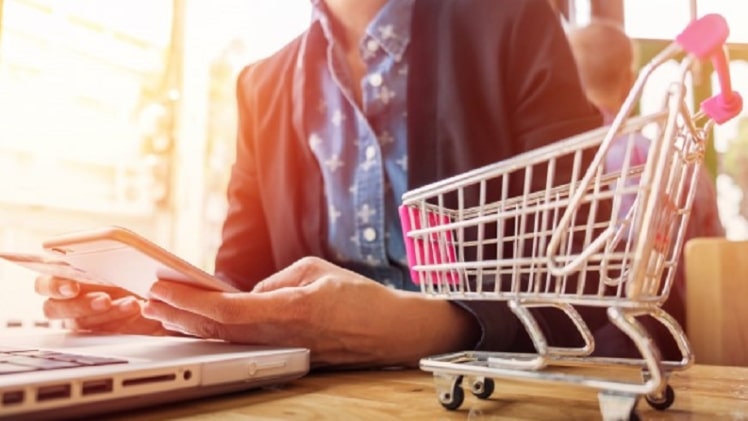 Using Cards in Online Shopping
