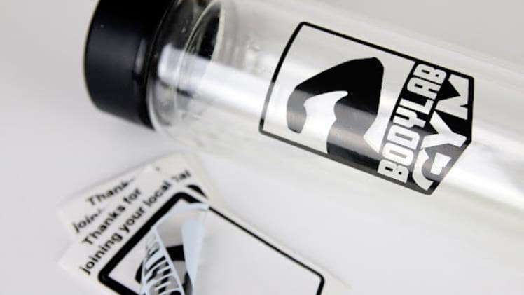 5 Ways businesses can use sticker printing to their advantage