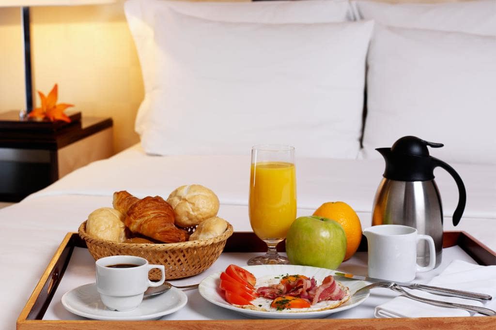 Advantages of Tray Service