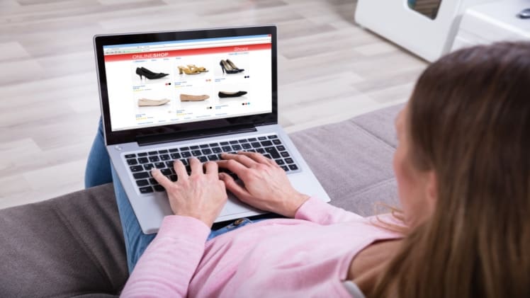 When Buying Shoes Online, How To Determine The Correct Size