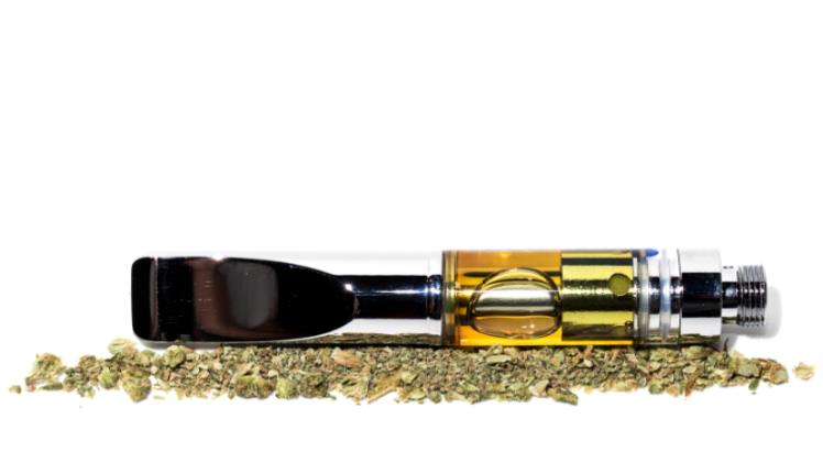 Why Delta 8 THC Cartridges Are Better Choice Than Regular Ones?