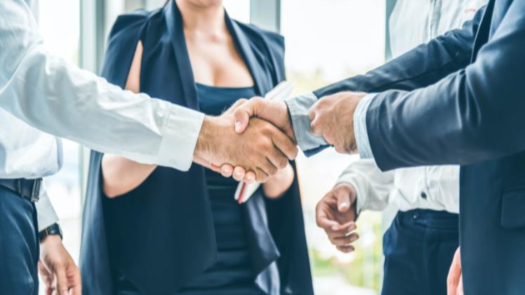 How to hire the reputation management experts?