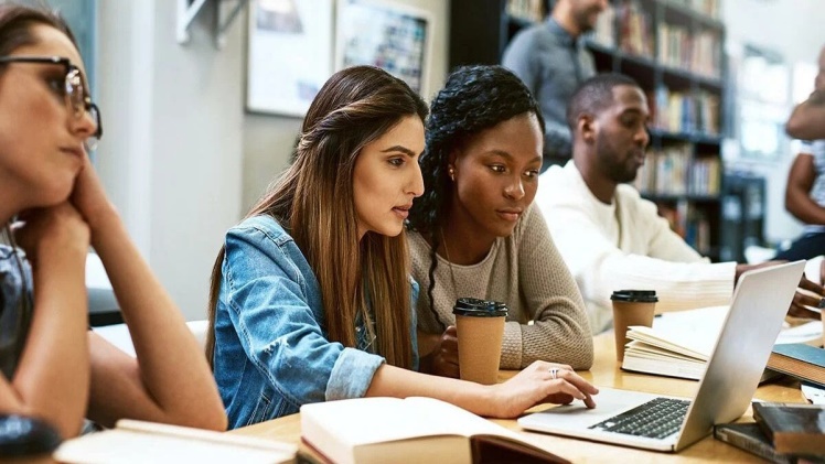 Making The Right Choice: 5 Tips On How To Choose The Perfect College For You